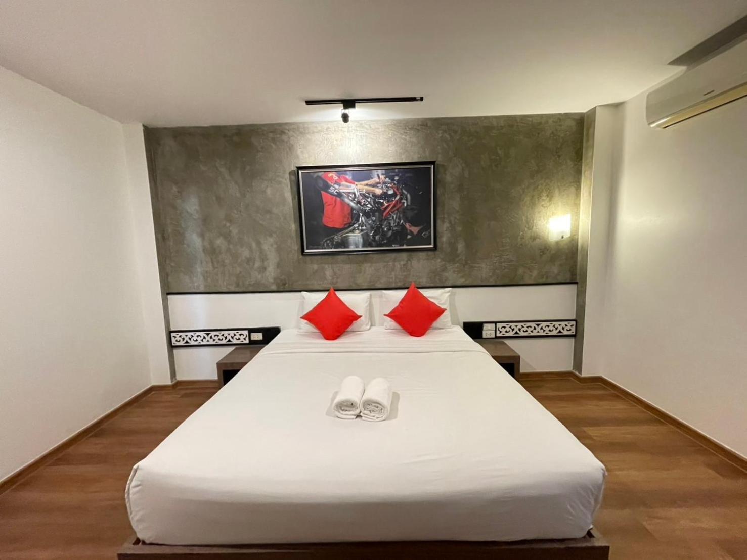 The S Design Hotel 武里南 外观 照片